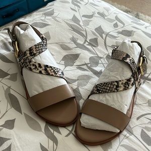 Strappy flat sandals
